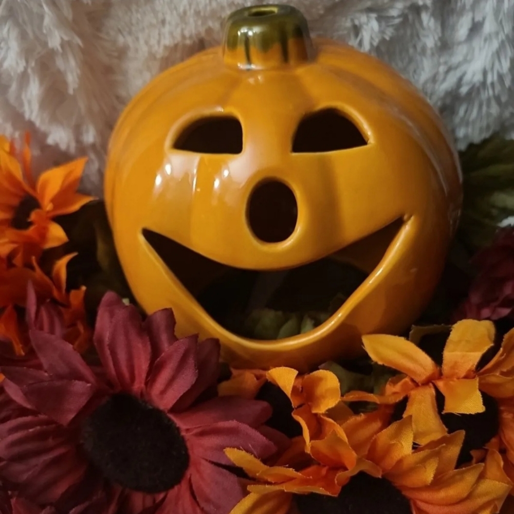 Vintage UPCO USA Ceramic Pumpkin JACK-O-LANTERN Halloween Pottery Candle Holder